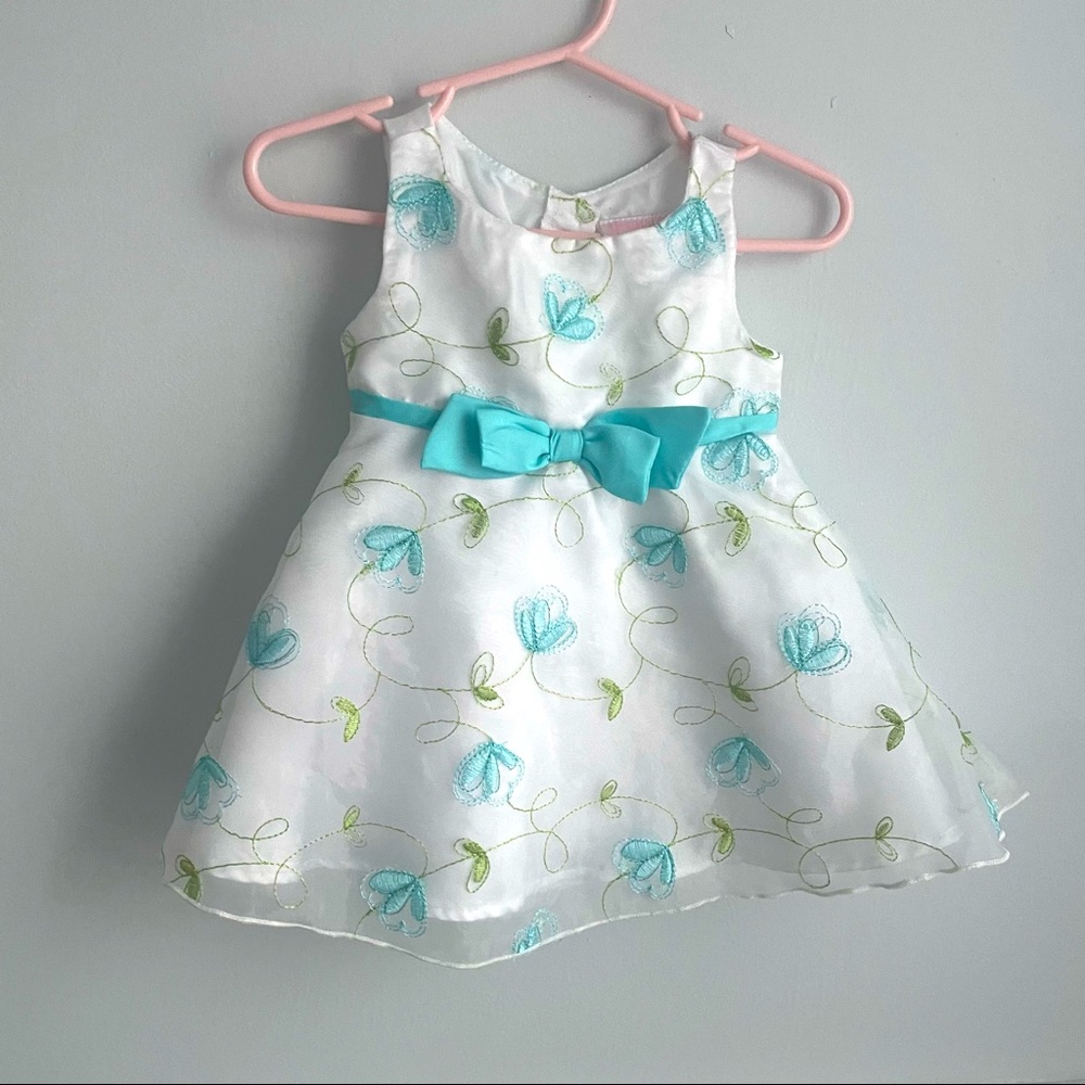 Easter Dress size 12 months (matching 4T for sister)